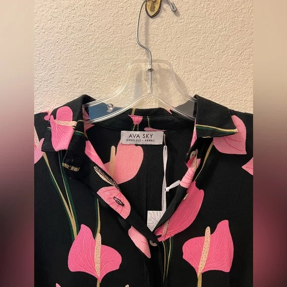 Fighting Eel / Ava Sky NWT Dress Azur Short in Cupid Anthurium XS - Picture 5 of 7